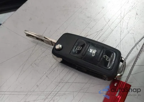 2015 Volkswagen Passat 1.8T S z USA, uszkodzony, nr VIN 1VWAT7A37FC091544